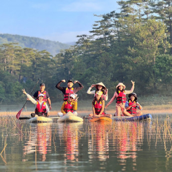Tour Chèo SUP Đà Lạt Hot Nhất 2025